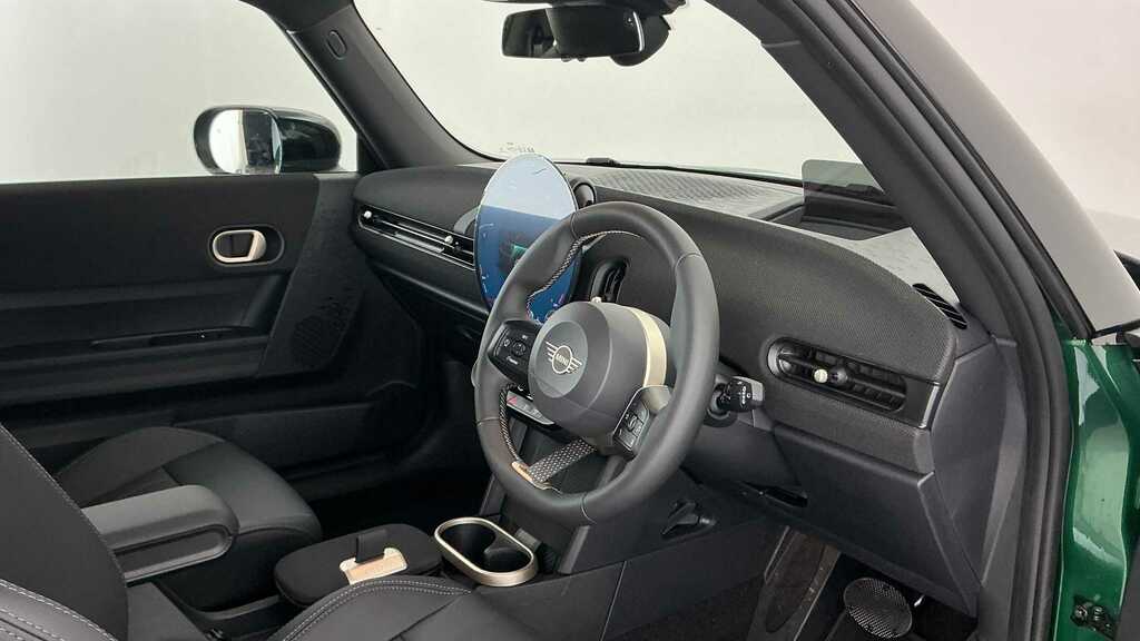 Mini Hatch 1.5 C Exclusive 2025 YS75ZXG Green #4