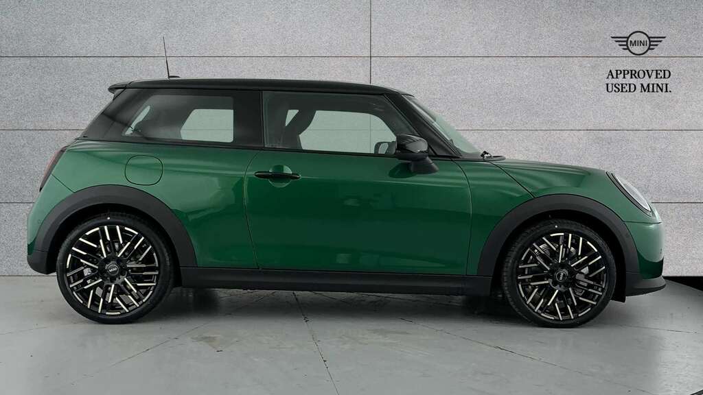 Mini Hatch 1.5 C Exclusive 2025 YS75ZXG Green #2