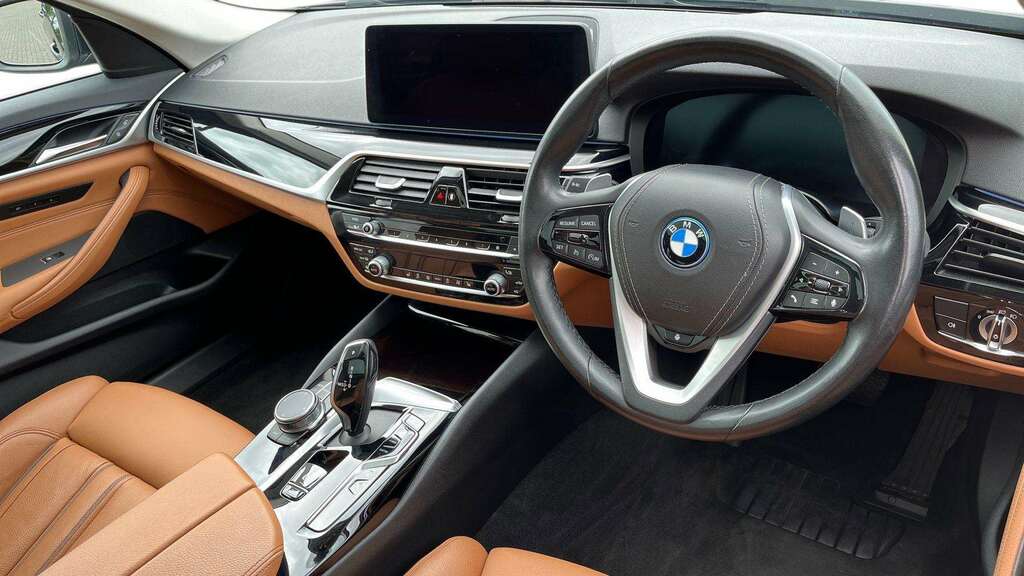 BMW 5 Series 530E Se 2023 YK23VCB Black #4