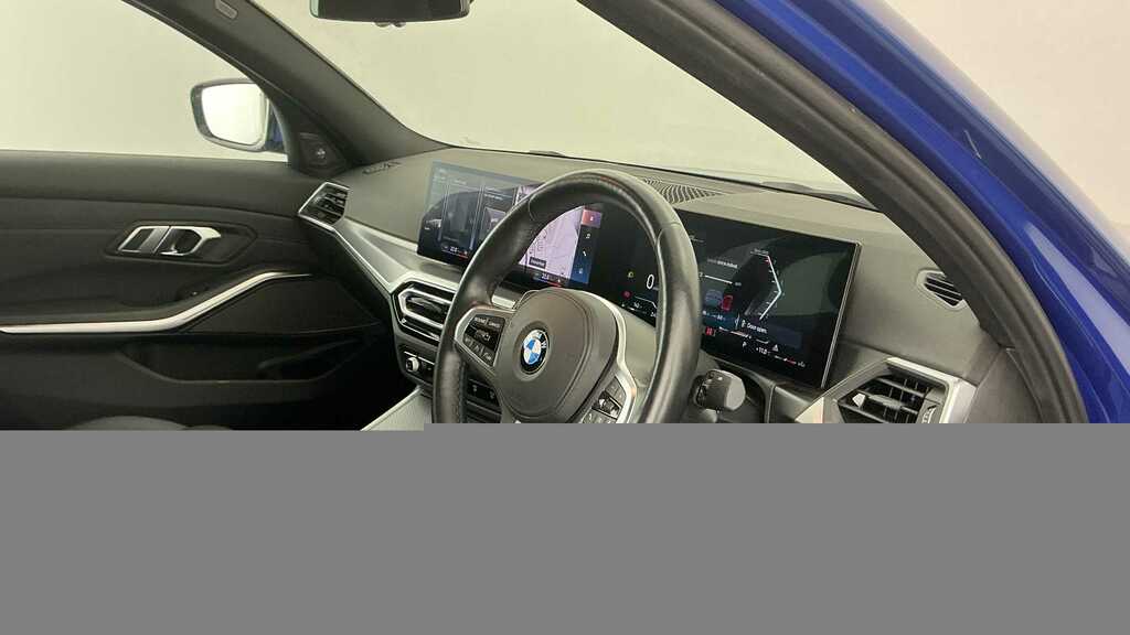 BMW 3 Series 320I M Sport Step 2023 YB73AHJ Blue #3