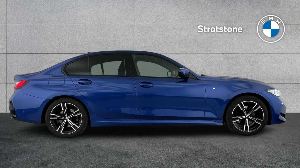 BMW 3 Series 320I M Sport Step 2023 YB73AHJ Blue #2