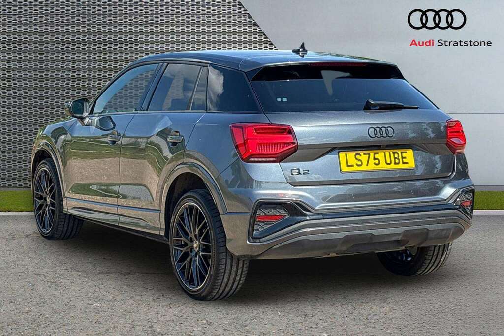 Audi Q2 30 Tfsi 116 Black Edition Tech 2025 LS75UBE Grey #3