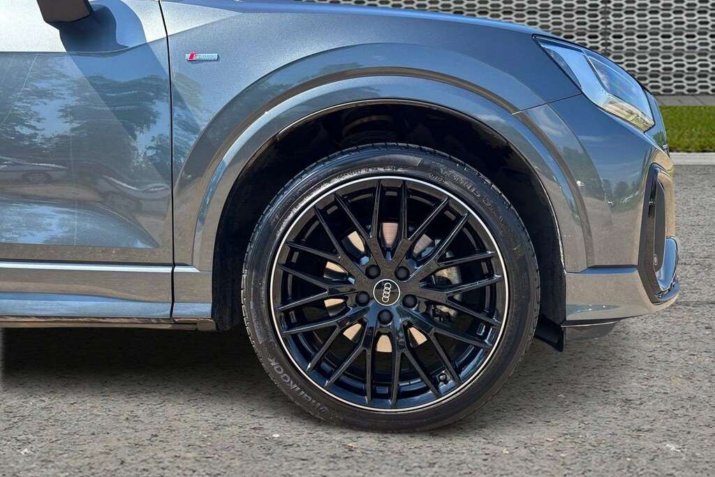 Audi Q2 30 Tfsi 116 Black Edition Tech 2025 LS75UBE Grey #5