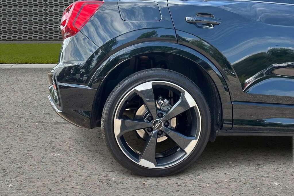 Audi Q2 35 Tfsi Black Edition 2025 LS75FXR Black #6