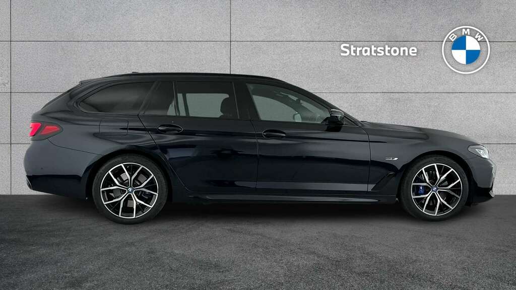 BMW 5 Series 530E M Sport 2023 YC73BPV Black #3