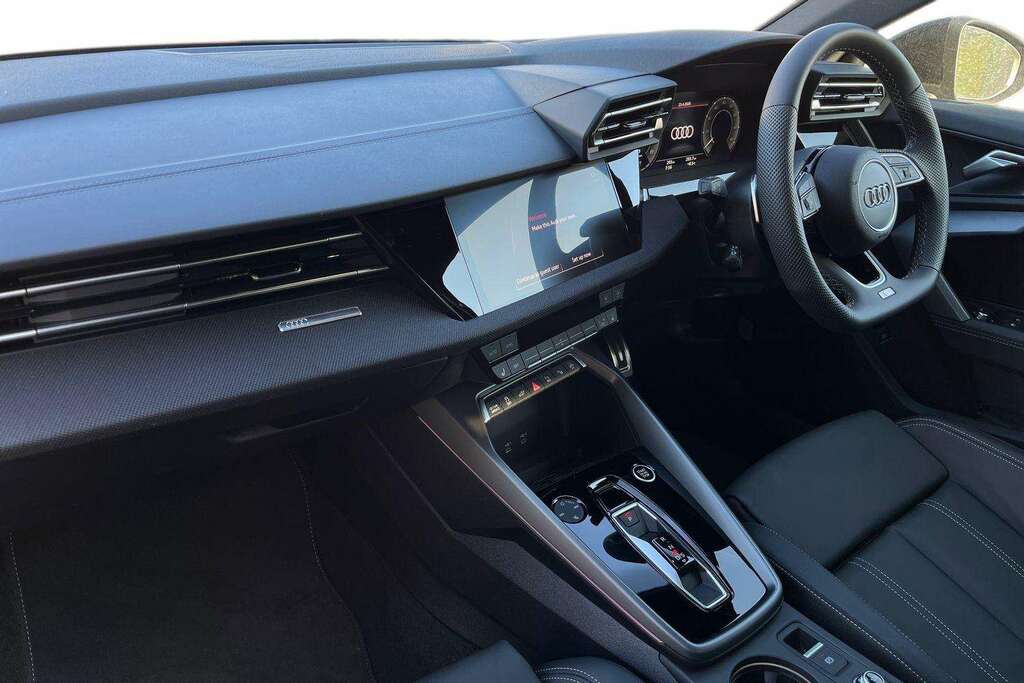 Audi A3 1.5 Tfsi E 204 Black Edition S Tronic 2026 DA26WGG Blue #2