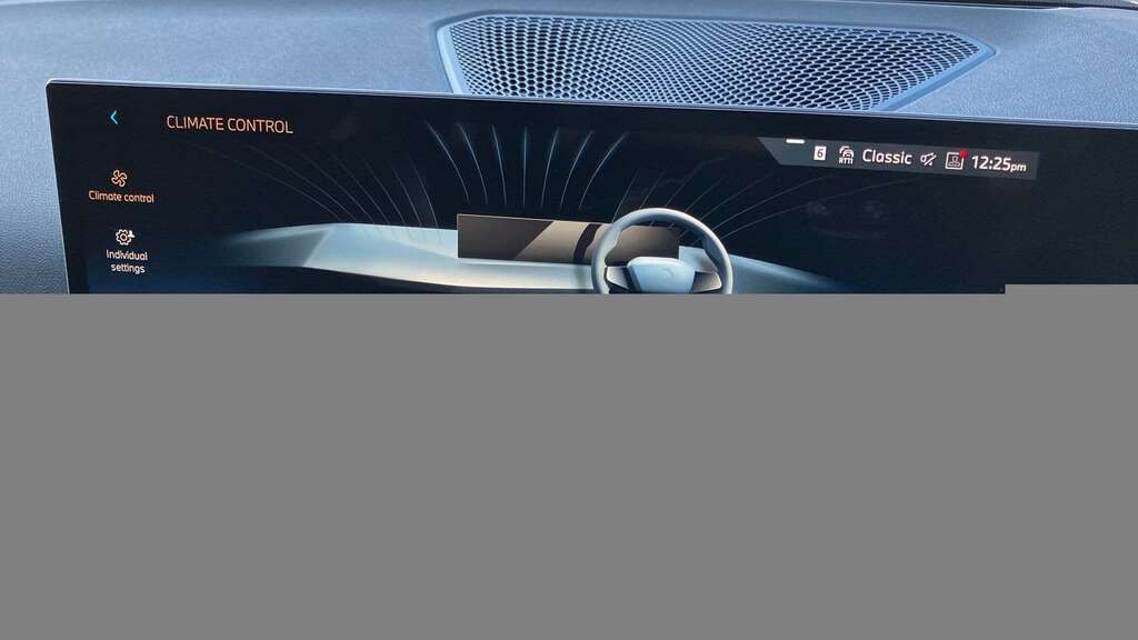 BMW 3 Series 320I M Sport Step 2025 GD75JOU White #6