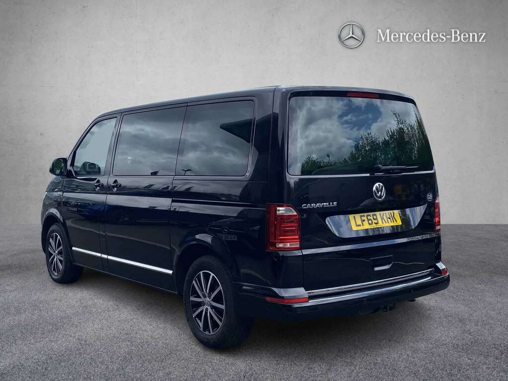 Volkswagen Caravelle 2.0 Tdi Bluemotion Tech 199 Executive Dsg 2019 Black #5