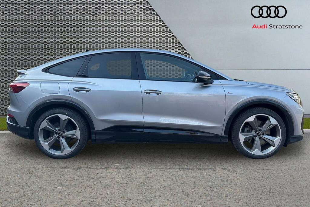 Audi Q4 E Tron 210Kw 45 Quattro 82Kwh Black Edition 2026 BK26NXE Silver #4