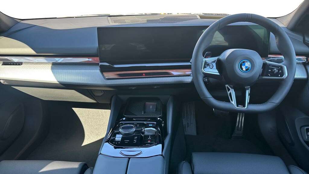 BMW i5 250Kw Edrive40 M Sport 84Kwh 2025 GD75NGG Blue #5