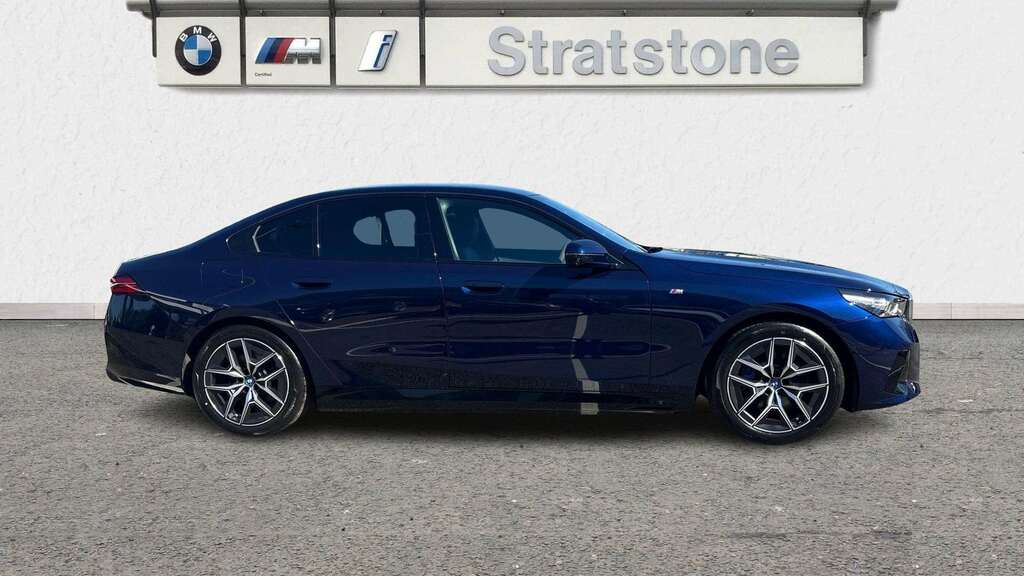 BMW i5 250Kw Edrive40 M Sport 84Kwh 2025 GD75NGG Blue #3