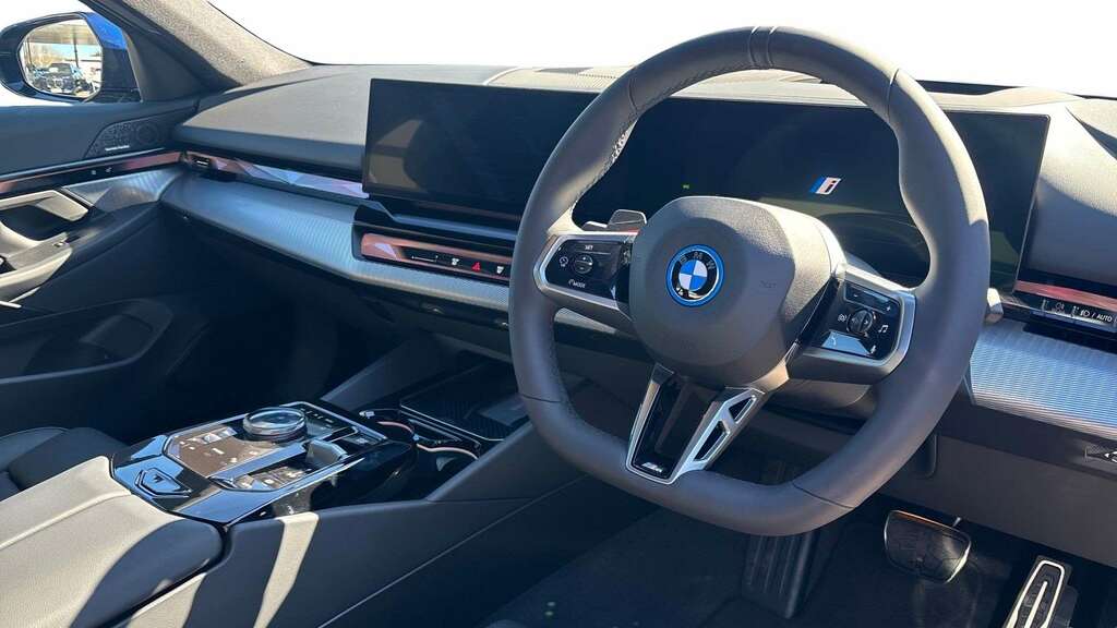 BMW i5 250Kw Edrive40 M Sport 84Kwh 2025 GD75NGG Blue #6