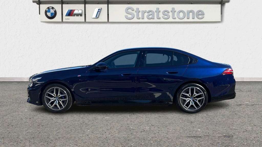 BMW i5 250Kw Edrive40 M Sport 84Kwh 2025 GD75NGG Blue #4