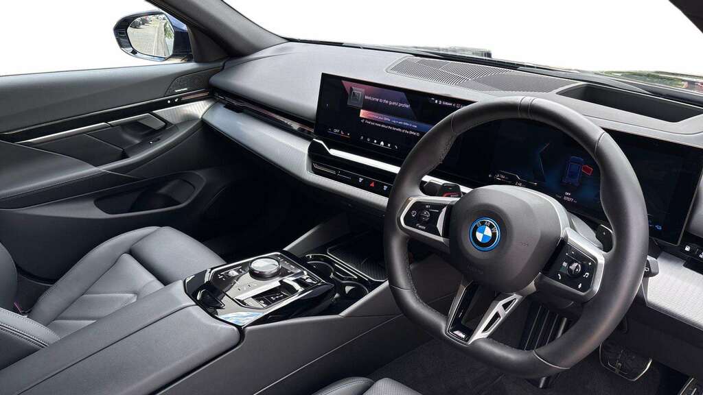 BMW 5 Series 530E M Sport Pro 2025 YL25SJO Blue #6