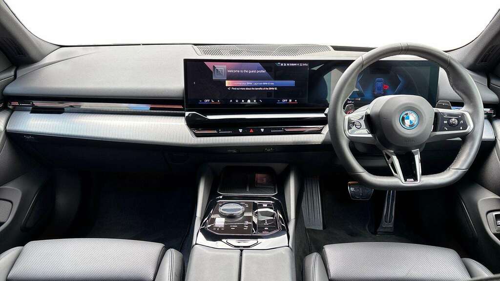 BMW 5 Series 530E M Sport Pro 2025 YL25SJO Blue #4