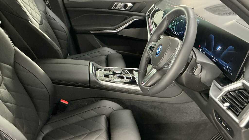 BMW X5 Xdrive50e M Sport 2026 YF26AYL Black #3