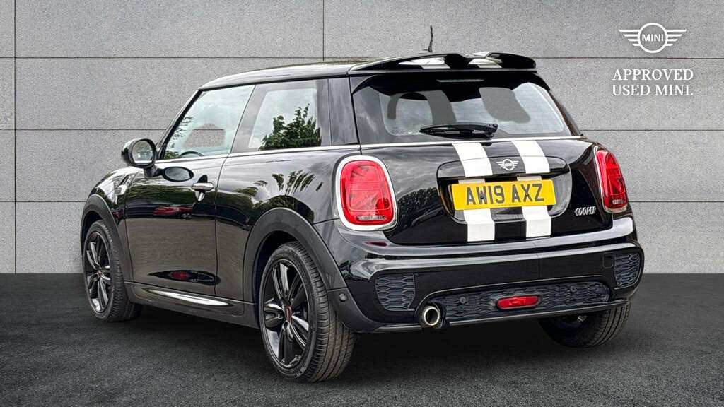 Mini Hatch 1.5 Cooper Sport II 2019 Black