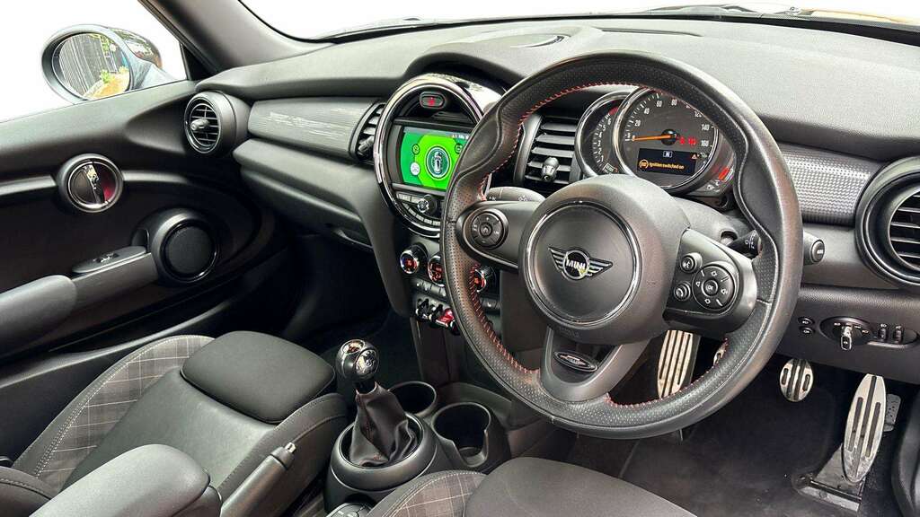 Mini Hatch 1.5 Cooper Sport II 2019 AW19AXZ Black #6