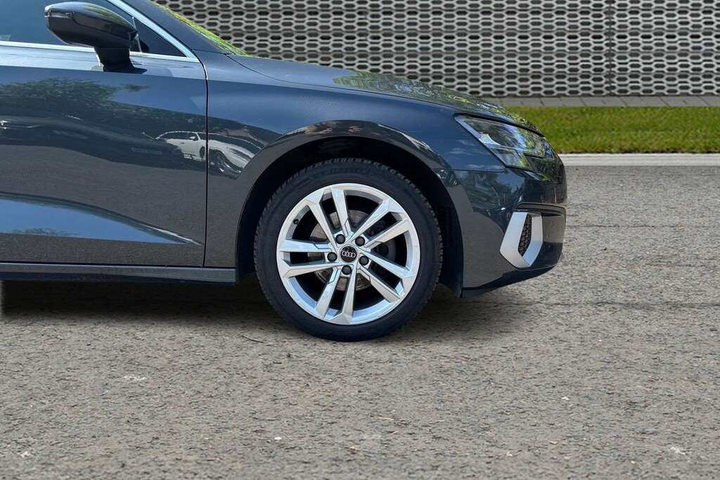 Audi A3 30 Tfsi Sport 2023 FV23JWW Grey #5