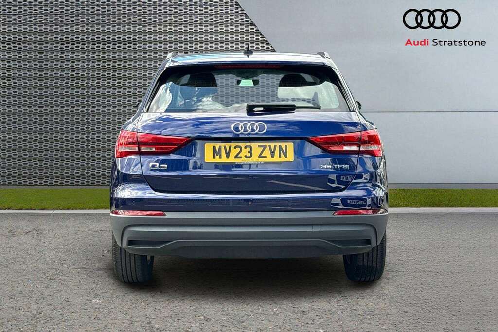 Audi Q3 35 Tfsi Technik S Tronic 2023 MV23ZVN Blue #5