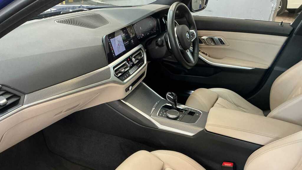 BMW 3 Series 330I M Sport Step 2019 YUI3112 Blue #3