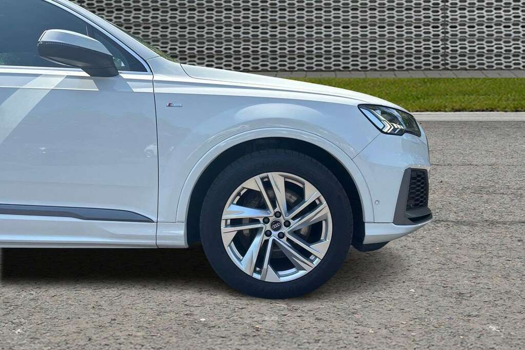 Audi Q7 55 Tfsi Quattro S Line Tiptronic 2022 YK22YLC White #3