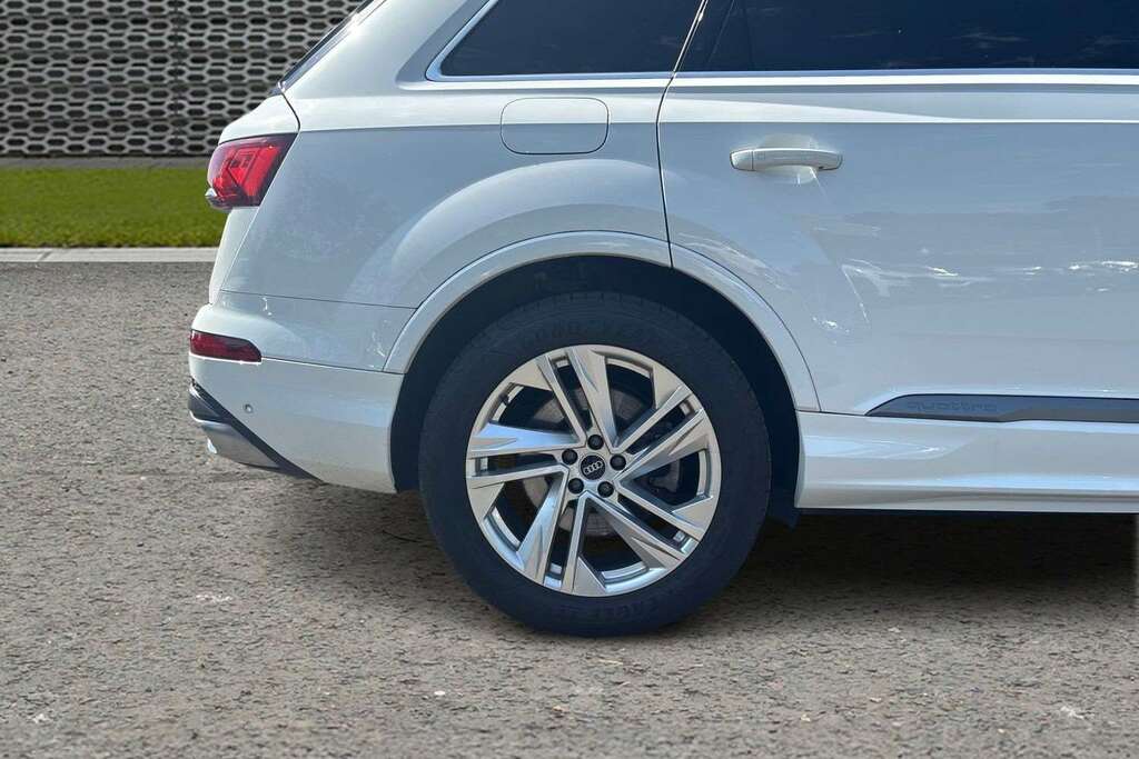 Audi Q7 55 Tfsi Quattro S Line Tiptronic 2022 YK22YLC White #6
