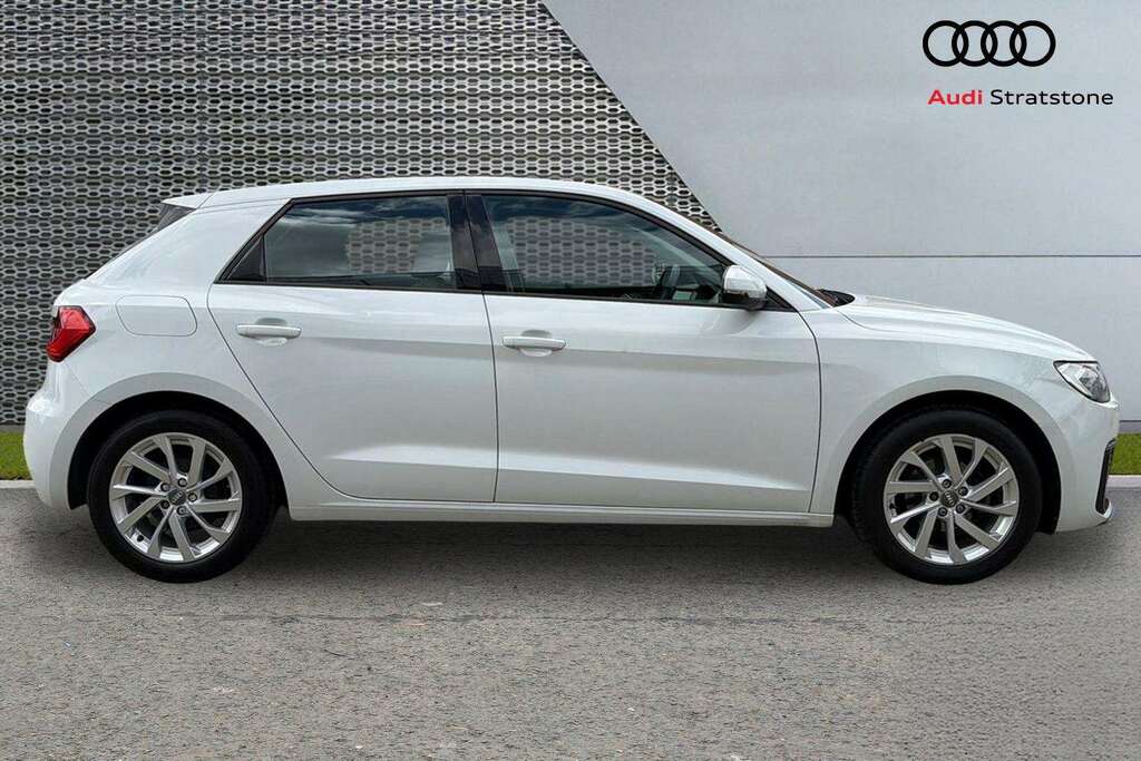 Audi A1 25 Tfsi Sport 2019 MJ69XVP White #4