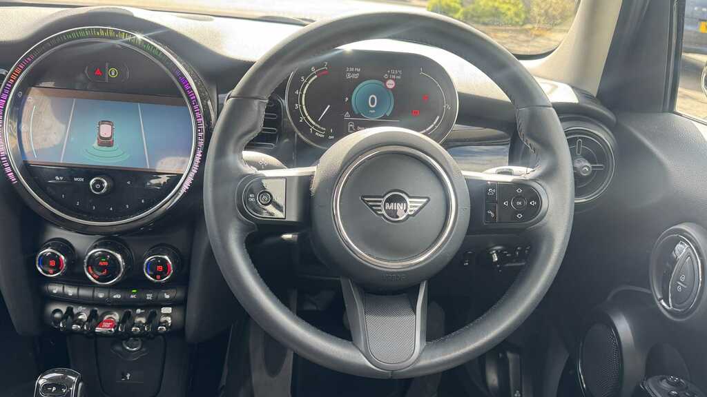 Mini Hatch 1.5 Cooper Classic Premium 2023 YC23JUW White #3