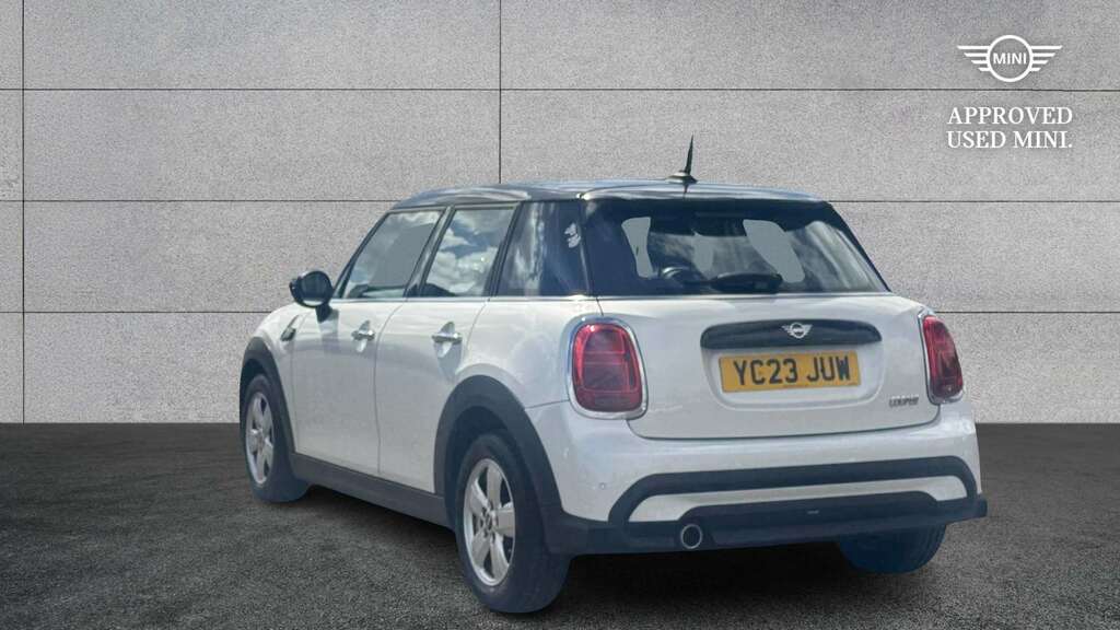 Mini Hatch 1.5 Cooper Classic Premium 2023 White