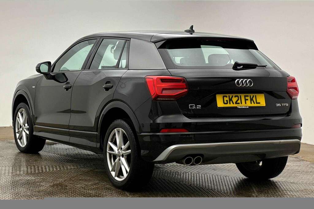 Audi Q2 35 Tfsi S Line S Tronic 2021 GK21FKL Black #3