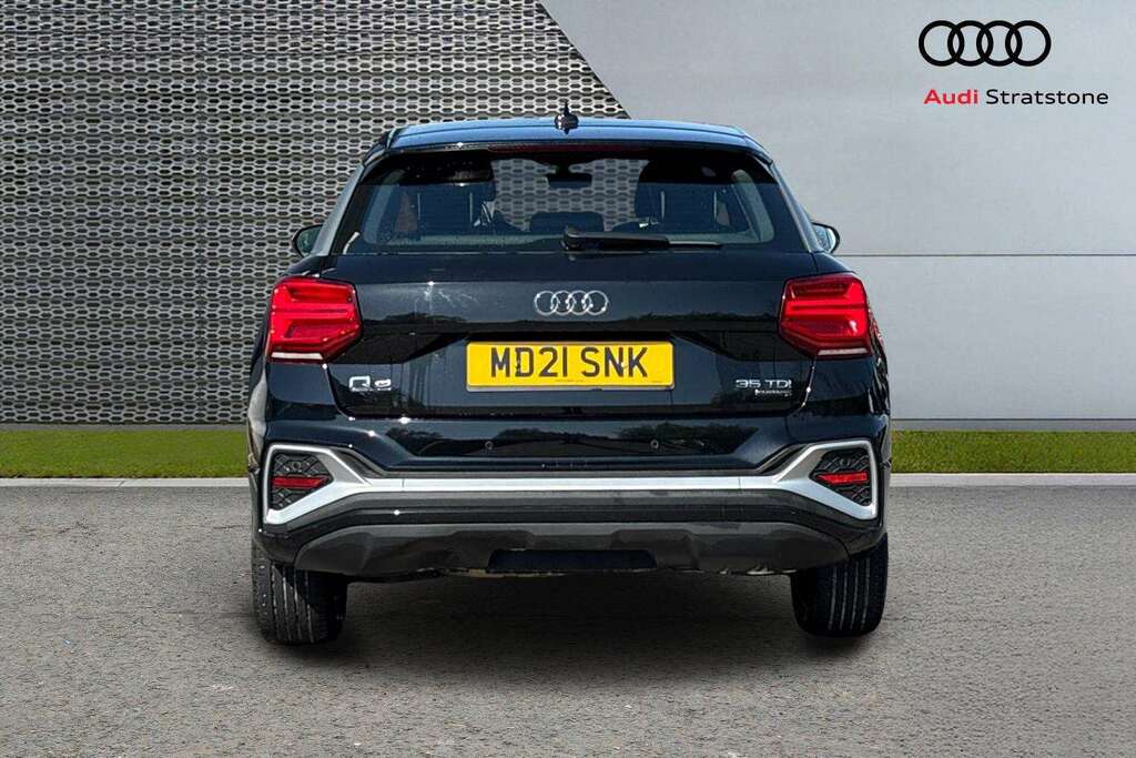 Audi Q2 35 Tdi Quattro S Line S Tronic 2021 Black #6