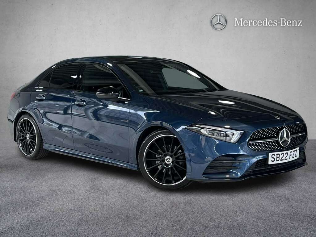 Mercedes-Benz A Class A180 Amg Line Premium Plus Night Edition Blue