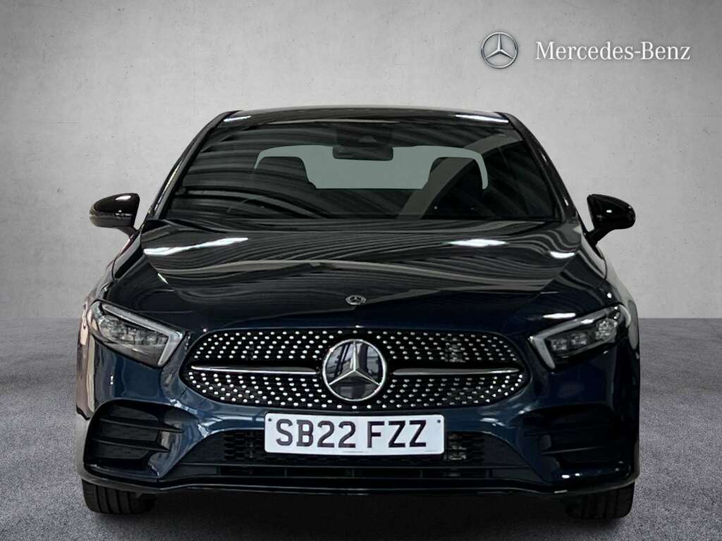 Mercedes-Benz A Class A180 Amg Line Premium Plus Night Edition SB22FZZ Blue #3