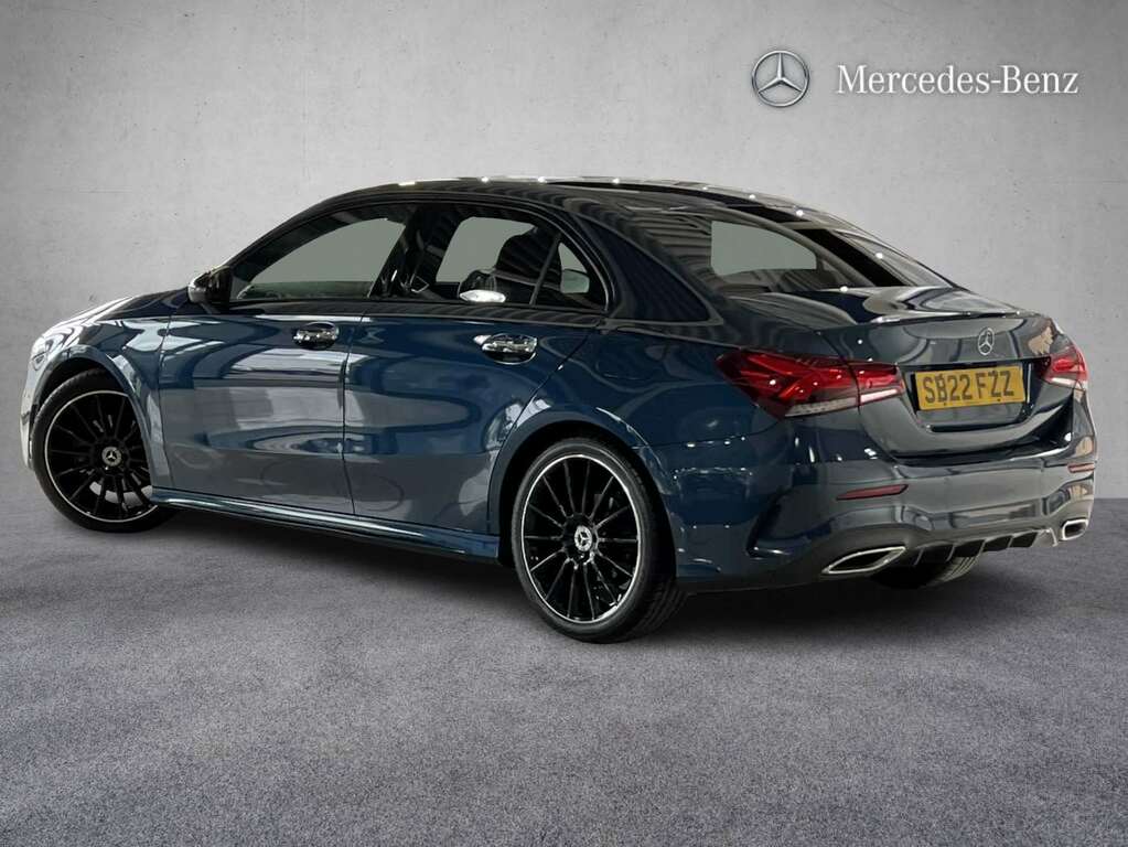 Mercedes-Benz A Class A180 Amg Line Premium Plus Night Edition SB22FZZ Blue #2