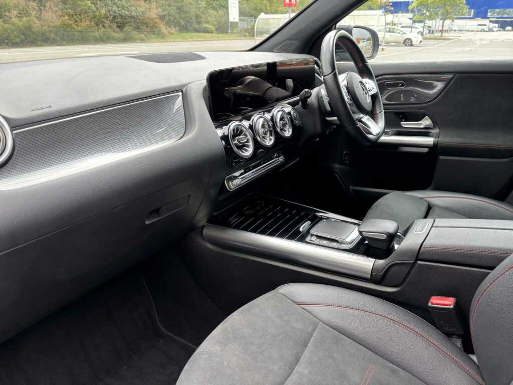 Mercedes-Benz GLA Class 200 Amg Line Premium 2023 KW72FTO Black #6
