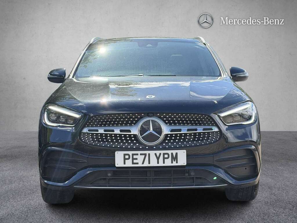 Mercedes-Benz GLA Class 220D 4Matic Amg Line Premium Plus 2021 Black #4