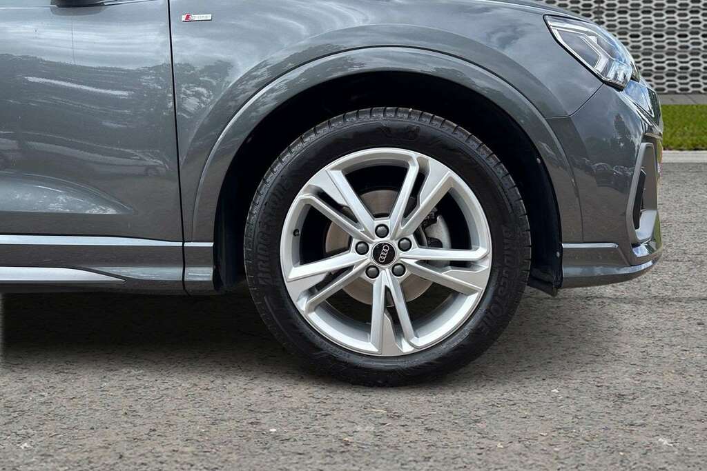 Audi Q3 35 Tfsi S Line S Tronic Comfortsound Pack 2 LT23NZF Grey #5