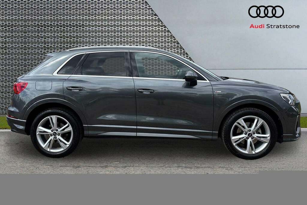 Audi Q3 35 Tfsi S Line S Tronic Comfortsound Pack 2 LT23NZF Grey #4