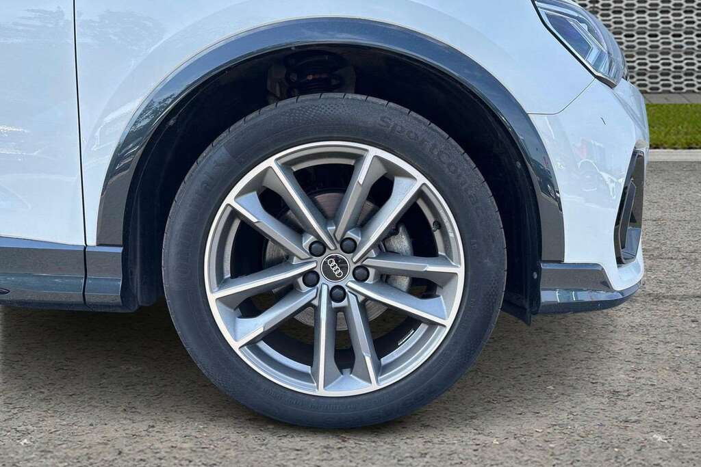 Audi Q3 35 Tfsi Black Edition S Tronic 2023 WR23XOT White #5