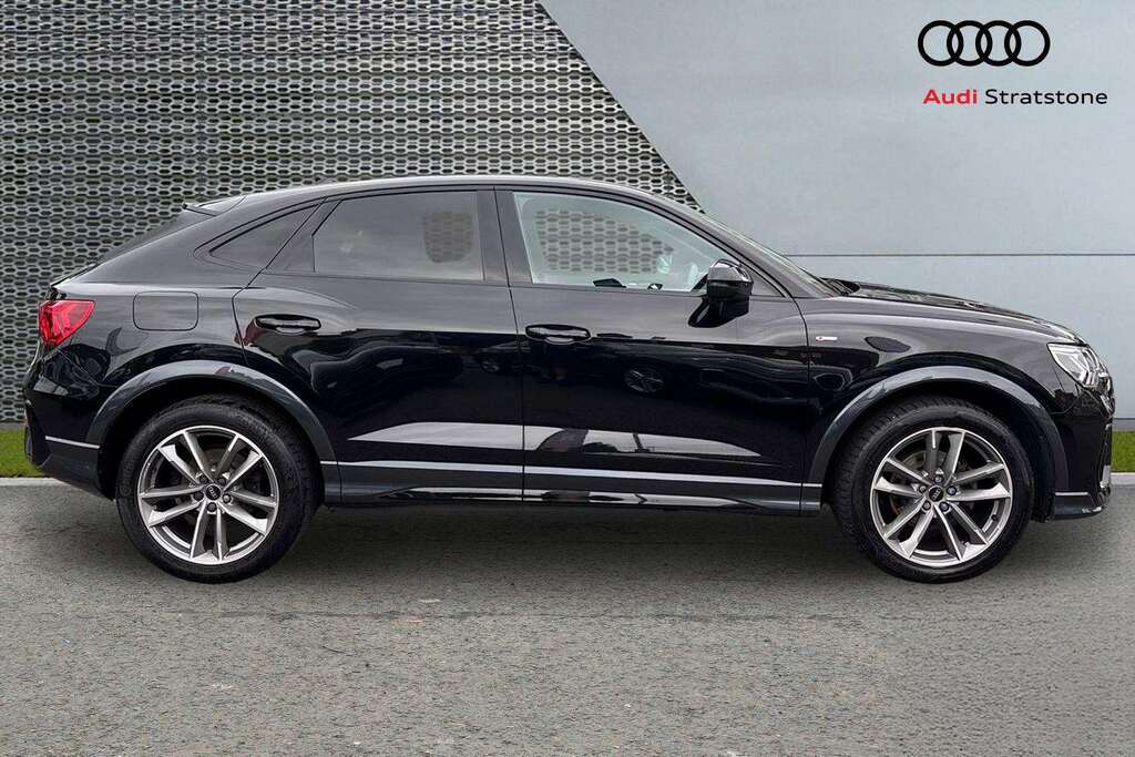 Audi Q3 35 Tfsi Black Edition S Tronic Cs Pack 2023 MW23PPX Black #4