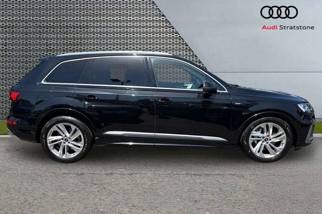Audi Q7 55 Tfsi Quattro S Line Tiptronic 2023 GX23XGO Black #4