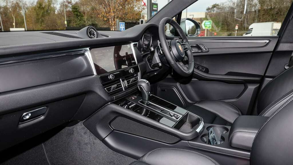 Porsche Macan T 2025 BJ75CZN Black #4