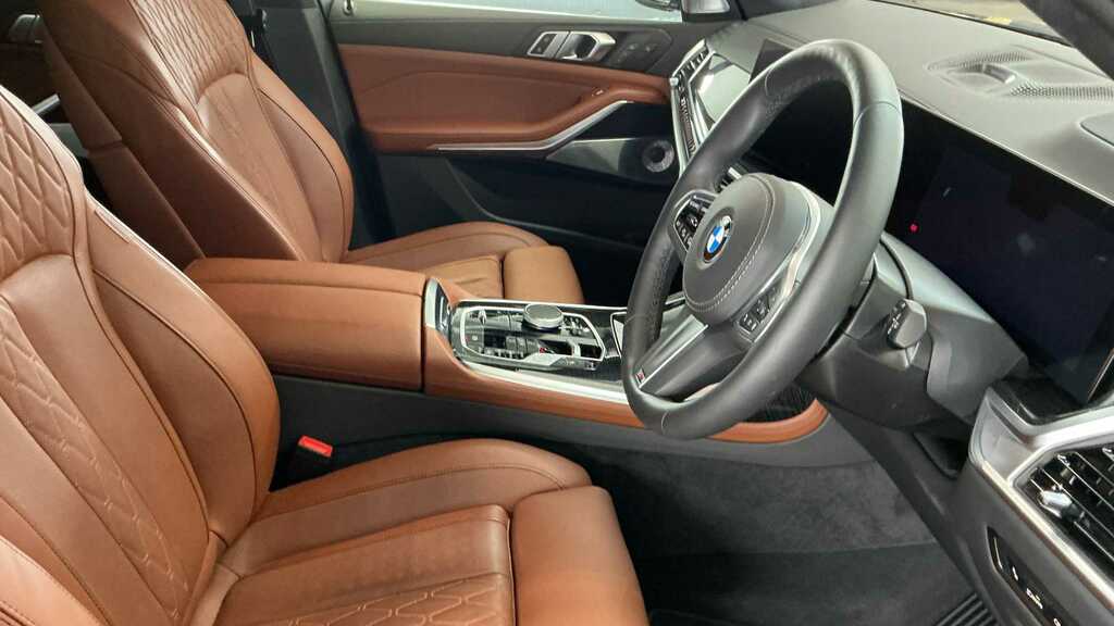 BMW X7 Xdrive40d Mht M Sport Step 2025 YS25ONV Green #3