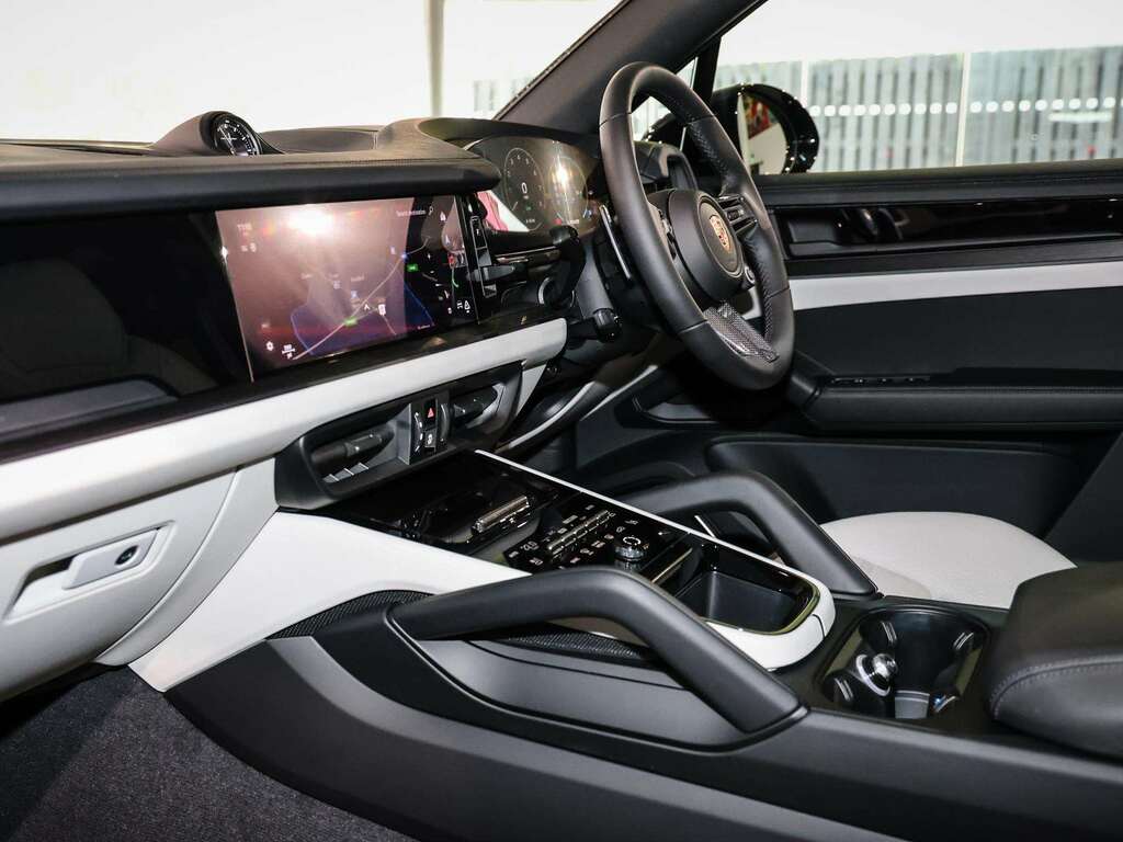 Porsche Cayenne E-hybrid Black Edition 2026 BT75CWM Black #5