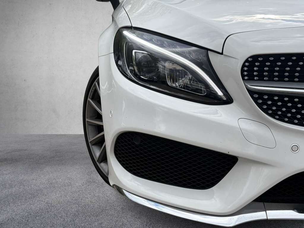 Mercedes-Benz C Class C300 Amg Line Premium Plus 2016 YD16XBO White #3