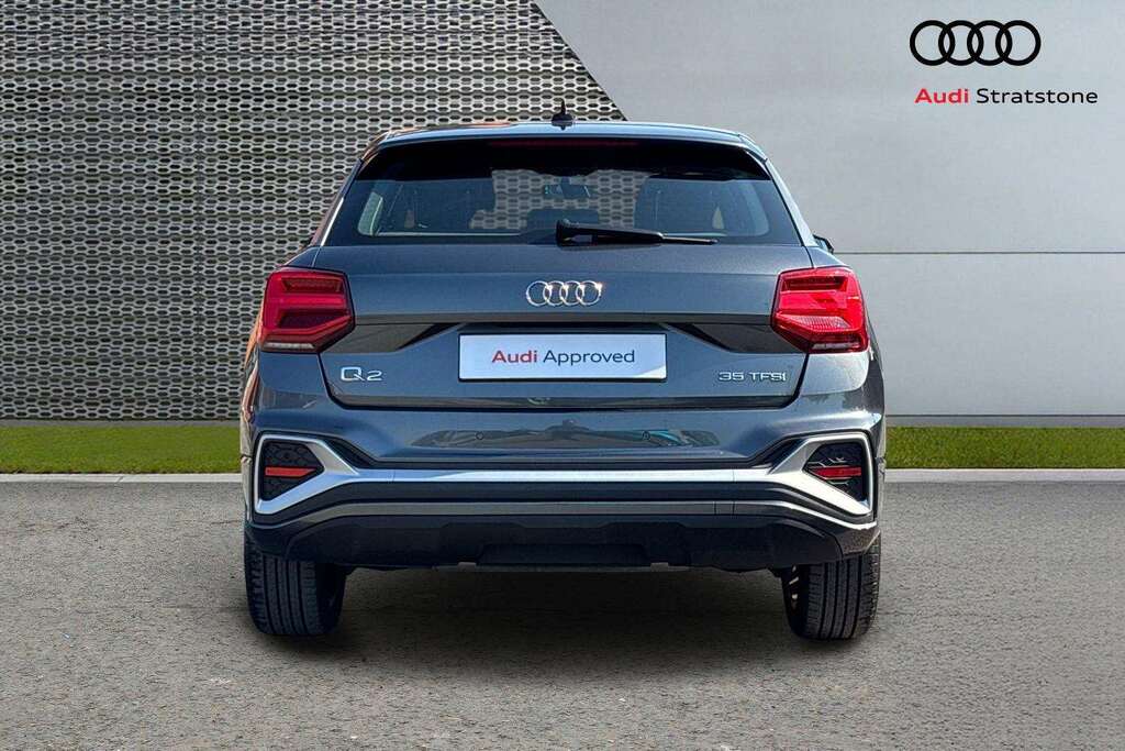 Audi Q2 35 Tfsi S Line S Tronic 2022 LM72JZH Grey #6