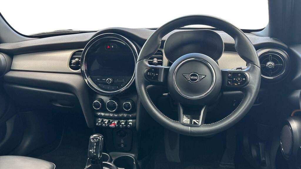 Mini Hatch Exclusive 2024 LG24VWF Black #6