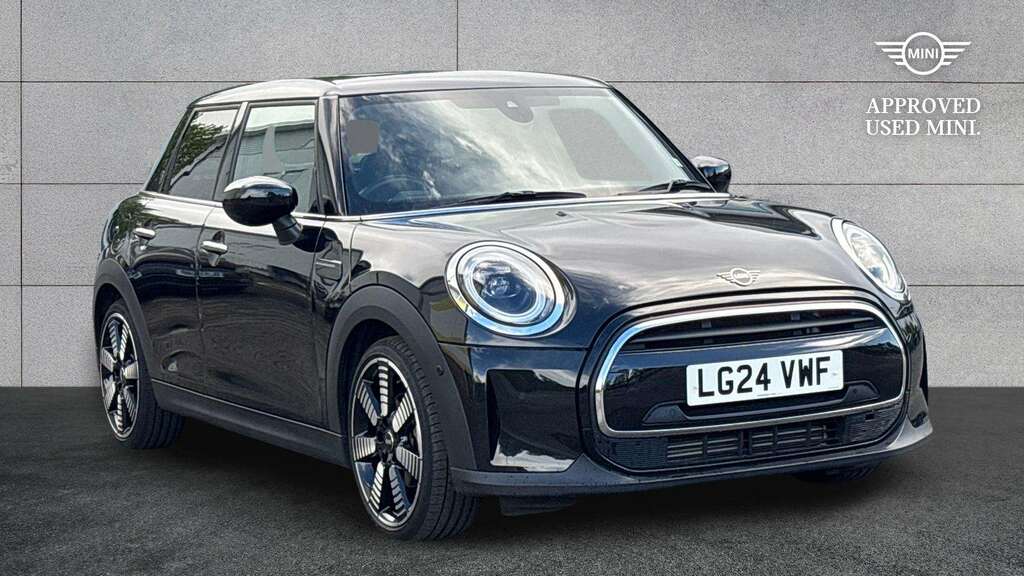 Mini Hatch Exclusive 2024 Black