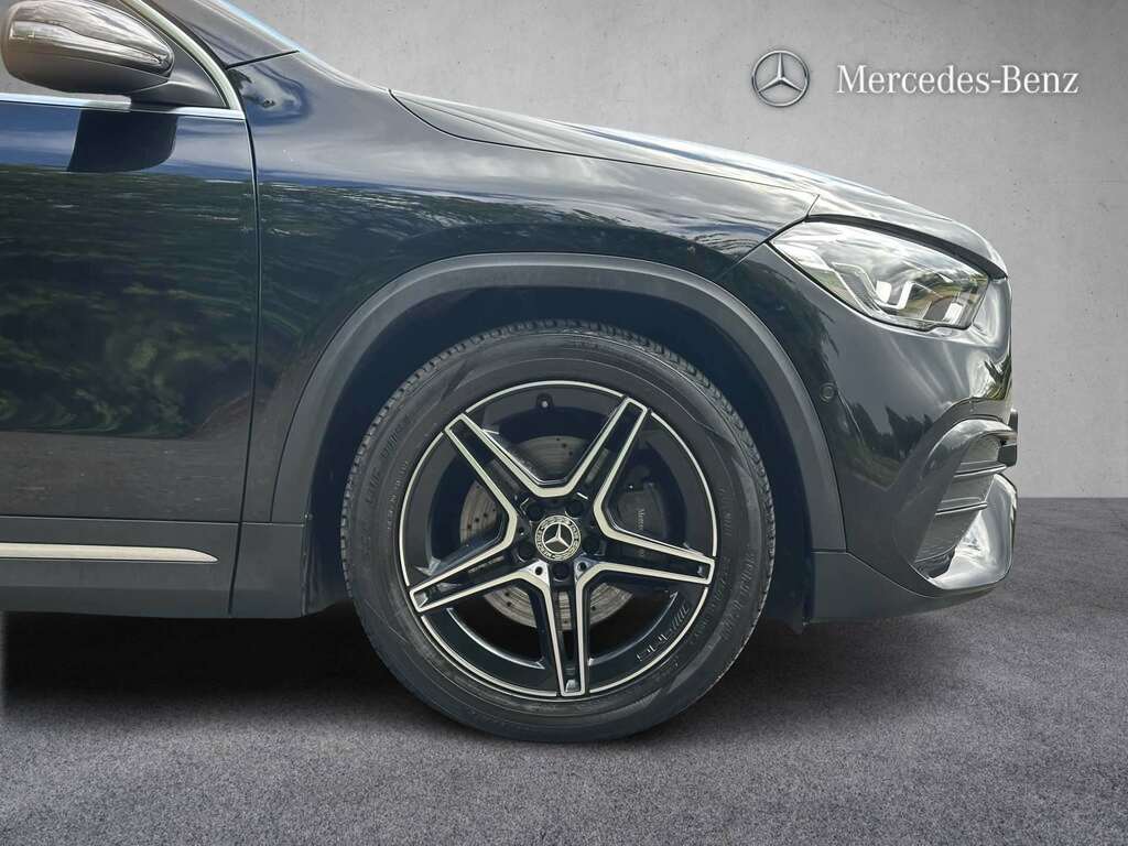 Mercedes-Benz GLA Class 200 Amg Line Premium 2023 KW72FTJ Black #3